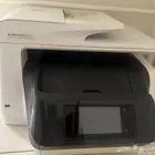 طابعة حبر ملون وغير ملون