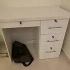 مكتب نظيف