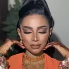ميك اب ارتست دلال