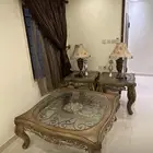 للبيع طاولات مجلس نظييفة وكراسي استرخاء واثاث