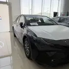 كامري 2025 E اسود وتتانيوم