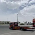 سطحه لنقل السيارات المتعطله والمصدومه