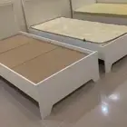 للبيع ثلاث أسرة ودولاب كبير جديدة لم تستخدم نهائي