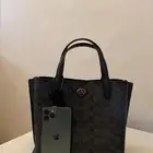 (  كوتش ويلو  لون اسود مقاس ميديم السعر 450 )
