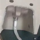 متوفر دولاب صغير ومغسلة صغيرة وسلة طفل ومركنين زجاج