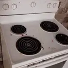 فرن كهربائي(أمريكي) نظيف جدا وله 7شهور معي شاريه جديد