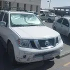 نيسان باتفندر