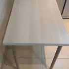 3 مكاتب و كرسين