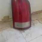 اسطب سلفرادو 2011 يمين وشمعه أماميه يسار ومقص امامي يسارجديد