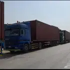 يوجد لدينا 40 تريله سطحه