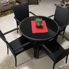 طاولة خارجية