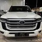 تويوتا لاندكروزر GXR موديل 2025 فل كامل وارد وليد نضيف جدا