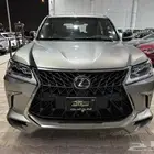 لكزس LX570 موديل 2018 فل كامل نضيف جدا