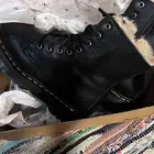 لبستهم ثلاث مرات بسEU 39 UK 6 dr martens jadon fl