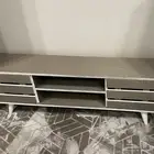 طاولة تلفزيون