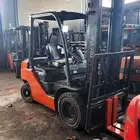 للبيع رافعة شوكية بنزين وغاز تايوتا رافعه فوركلفت