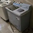 غسالة حوضين توشيبا خربانة للبيع