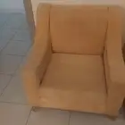 عدد 2 كنب .. نفر واحد