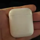 ايربودز ايفون ممتازه مع العلبه وسلك الشحن السعر لسرعة البيع