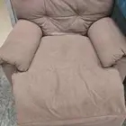 كنبه استرخاء للبيع بحالة جيده النقل والتحميل على المشتري