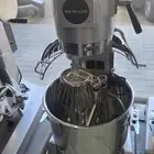 خفاقات العجين بسعاتها المتعددة