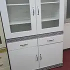 كمدينه لون ابيض وفريم رمادي