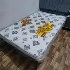 مرتبة سرير بقراطيسها جديدة