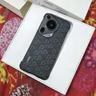 هواوي بيورا 70الترا ذاكرة 512 شبه جديد مع كامل اغراضه.