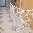 سرير حديد نفر وسرير خشب ايضا