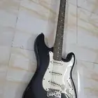 جيتار كهربائي طراز ستراتوكاستر من نوع Squier Bullet Stra