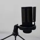 مايك قيمنق يشتغل على جميع الاجهزه و واضح الصوت جديد بكرتونه