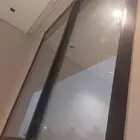 شباك كبير داخل الغرفة تبغيها تعالي خاص موظفه افضل