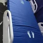 سرير طبي كهربائي