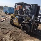 فوركلفت للبيع كنتيره كتر2.5 اثنين طن ونص 2009 علا الفحص