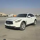 انفينيتي QX70s موديل 2014 فل كامل 8 سلندر ممشى قليل جدا