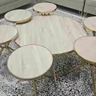 طاولة ضيافة مع خدمة