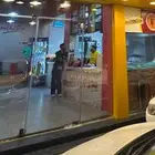 محلين للتقبيل الشارع العام حي السنابل