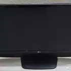 شاشة LG 24
