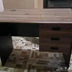 طاولة وكوميدينة للبيع