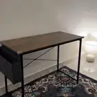 مكتب خشبي بحقيبة جانبيه رمادي