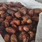 يوجد بيع تمور.