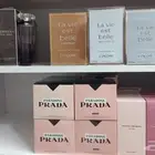 عطورات سنغافوري مطابق للمواصفات الأصلي مخصصة لأصحاب الهدايا