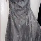 فساتين للبيع