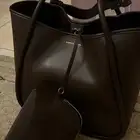 شنطه تشارلز ان كيث