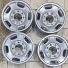 جنوط جمس 8مسمار جديد وكاله مقاس 17 من موديل 2011الا 2016