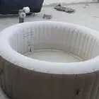 مسبح مع سخان