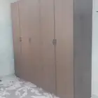 دولاب جديد و نظيف مع الاناره له تقريبا 6 أشهر من ايكيا