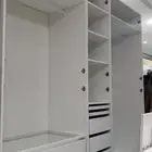 خزانة ملابس من إيكيا شبة جديدة