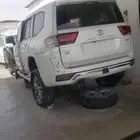 تشليح ارباع الجزيره لبيع قطع غيار السياراة تويوتا
