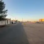 ارض بمخطط الشمروخ بالقاعد شارع مزفلت ب80 الف ريال